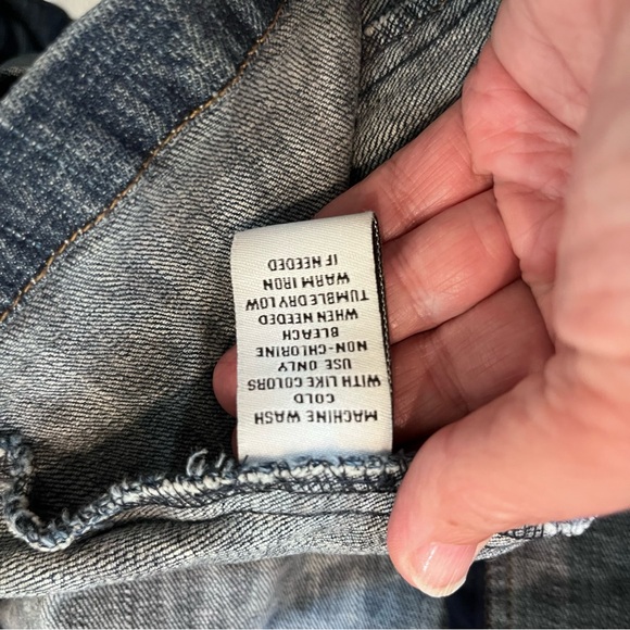 Women's Blue Ruffle Trim Denim Jacket Shirt W/ Buttons Pockets Size M  RXB - Picture 7 of 8